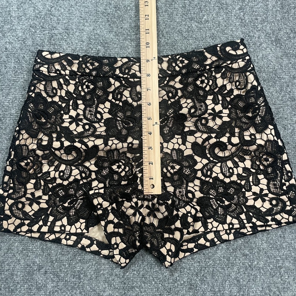 Alice + Olivia Shorts Women Sz 2 Black Lace Lined Hot Pants Festival Booty Short - Picture 8 of 13